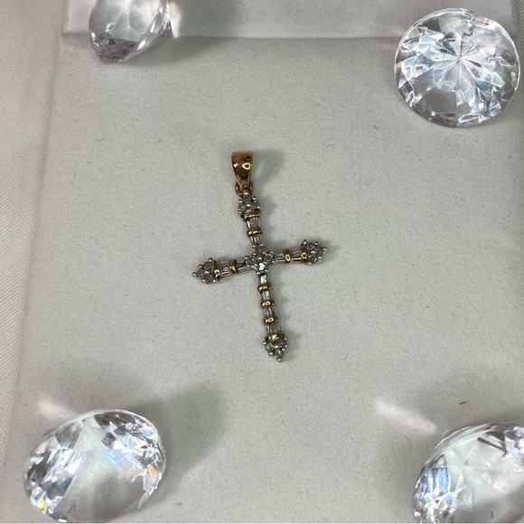 10K YELLOW AND WHITE GOLD diamond cross pendant REAL GOLD ✝️ - Picture 2 of 16